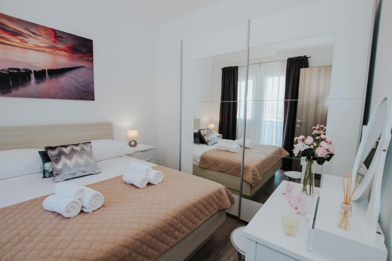 Blaise Apartment Trogir Bagian luar foto