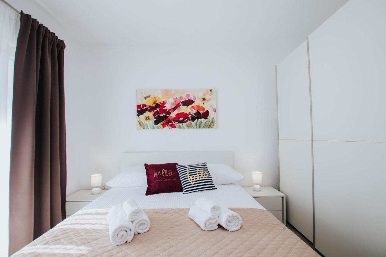 Blaise Apartment Trogir Bagian luar foto