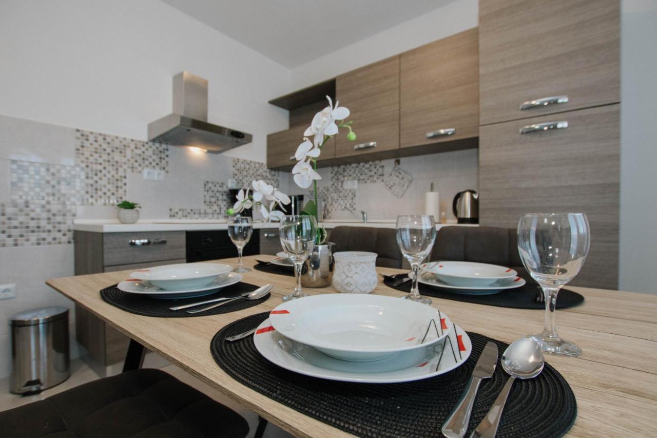 Blaise Apartment Trogir Bagian luar foto